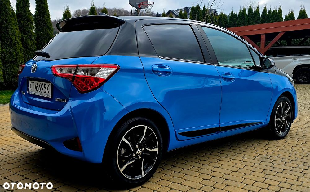 Toyota Yaris - 10