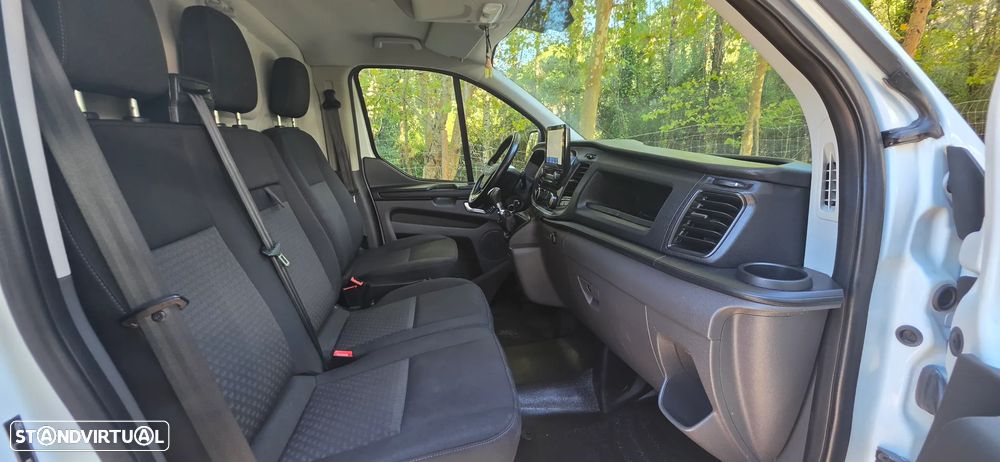 Ford Transit Custom L1H1 2.0 IVA DEDUTIVEL - 41