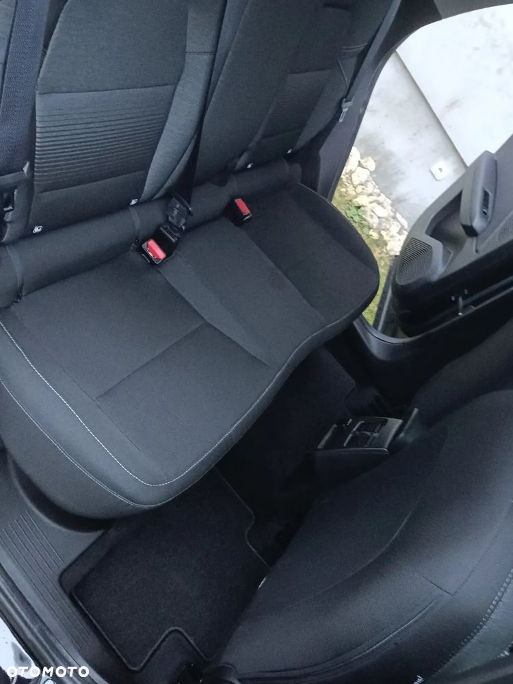 Renault Captur TCe Mild Hybrid 140 GPF EQUILIBRE - 28