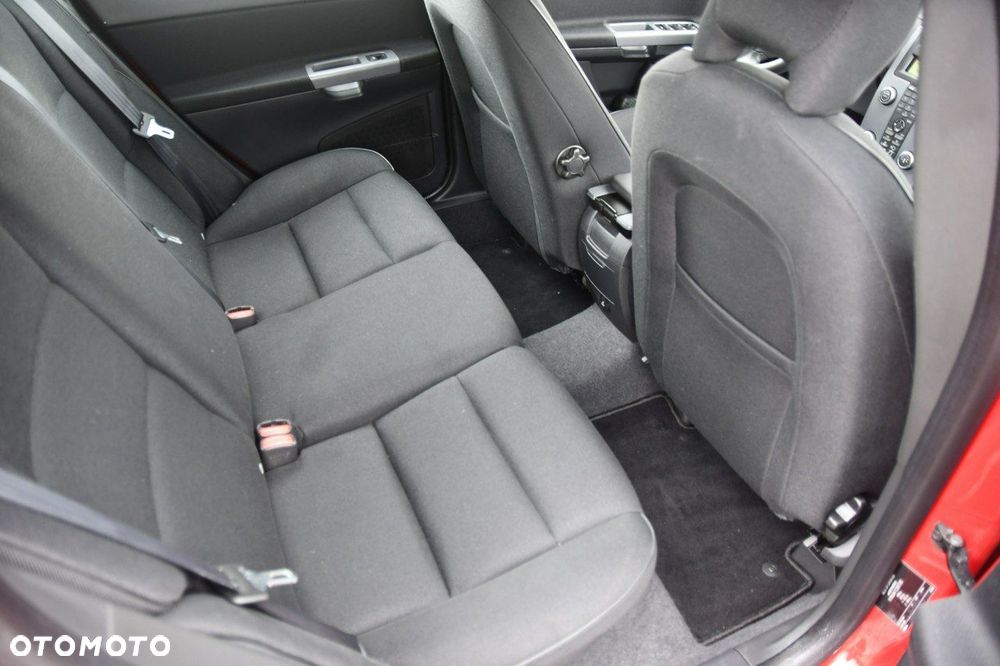Volvo V50 - 15