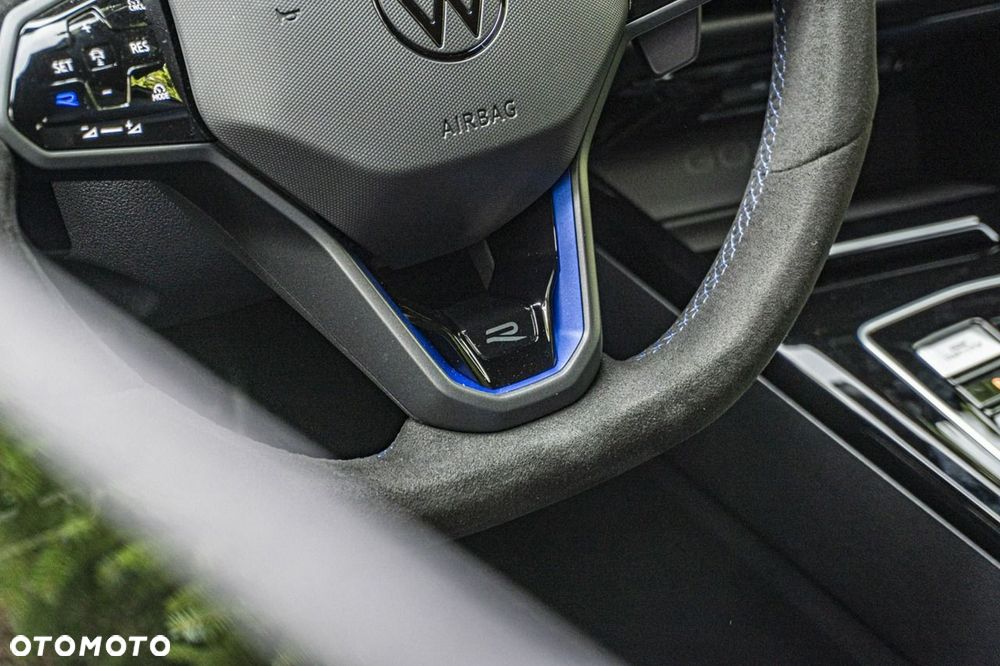 Volkswagen Golf - 15