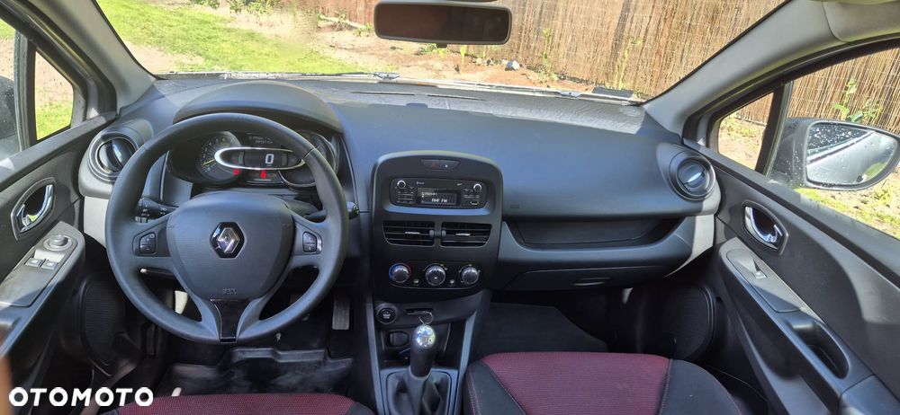 Renault Clio 1.2 16V Life - 4