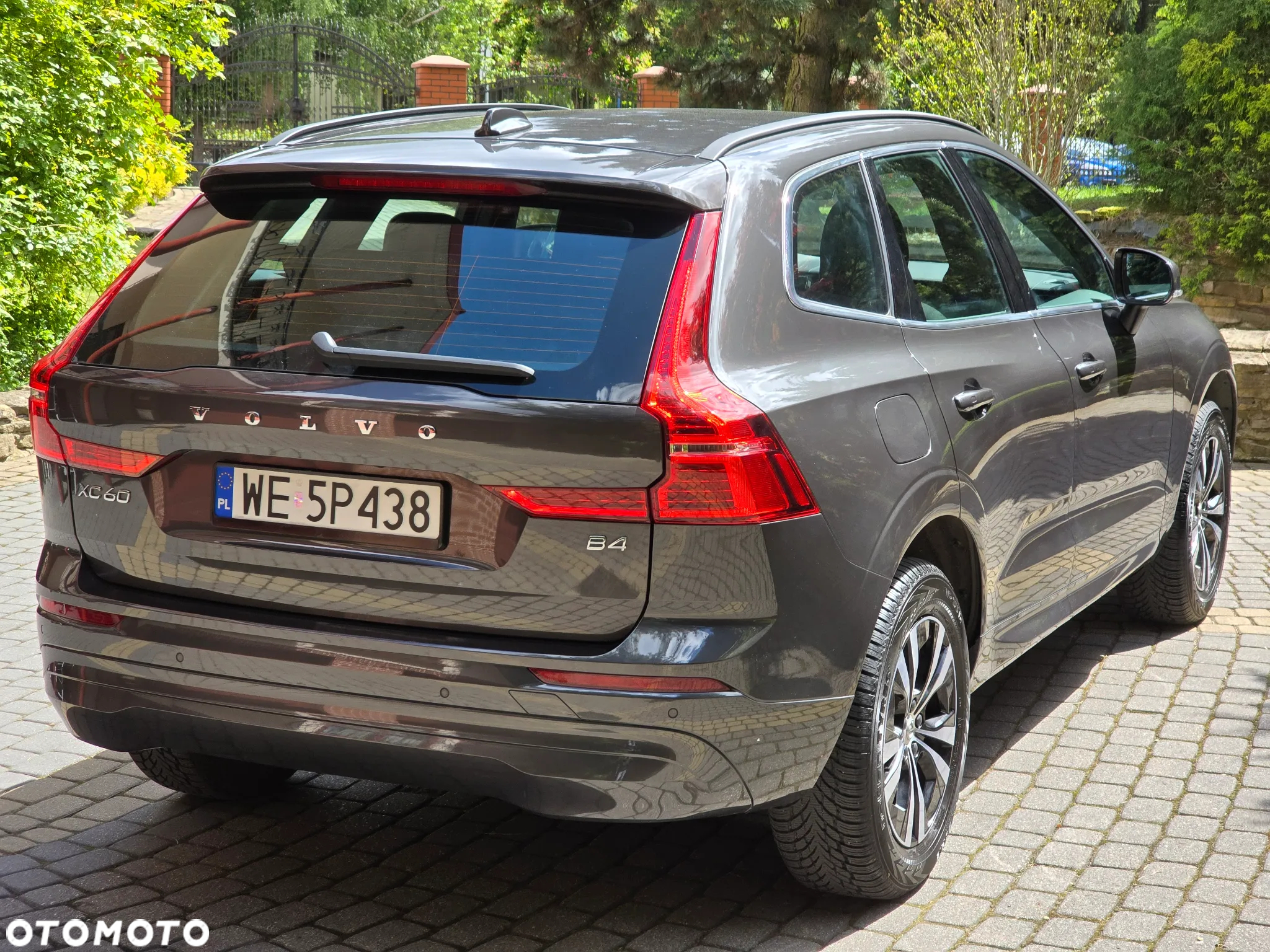 Volvo XC 60 D4 Momentum Pro - 10