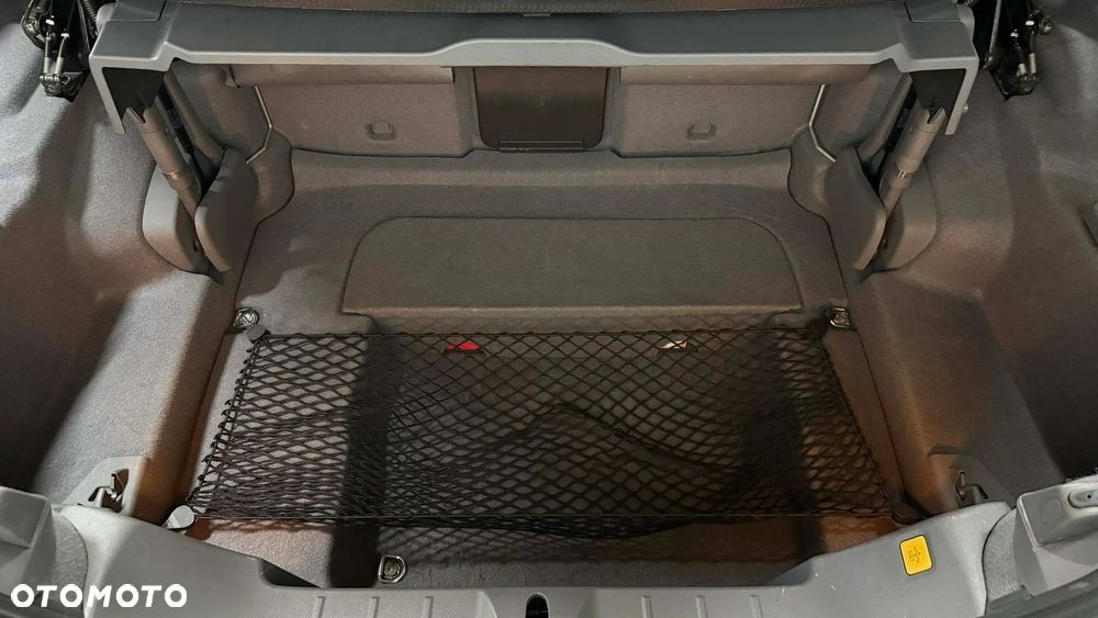 Volvo C70 2.4i Momentum - 17