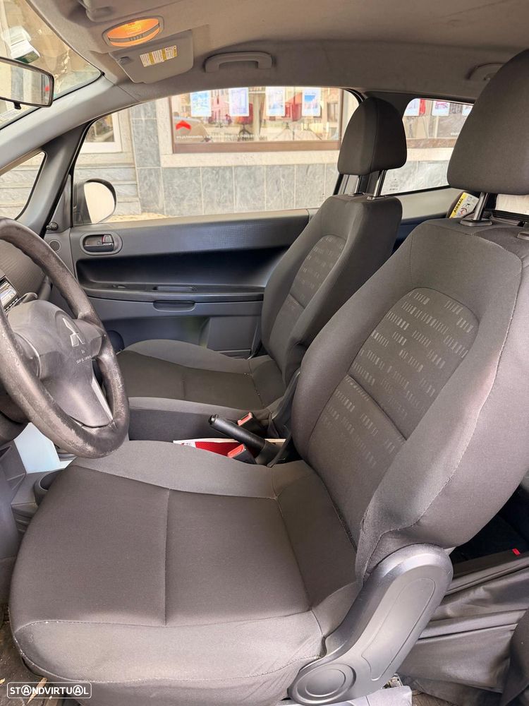 Mitsubishi Colt 1.1 Inform RCD/AC - 15