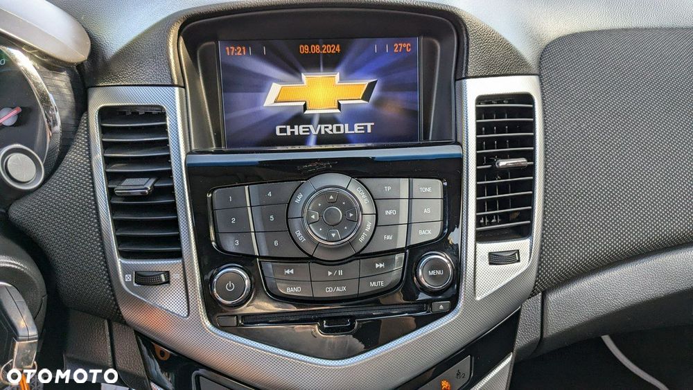 Chevrolet Cruze - 23