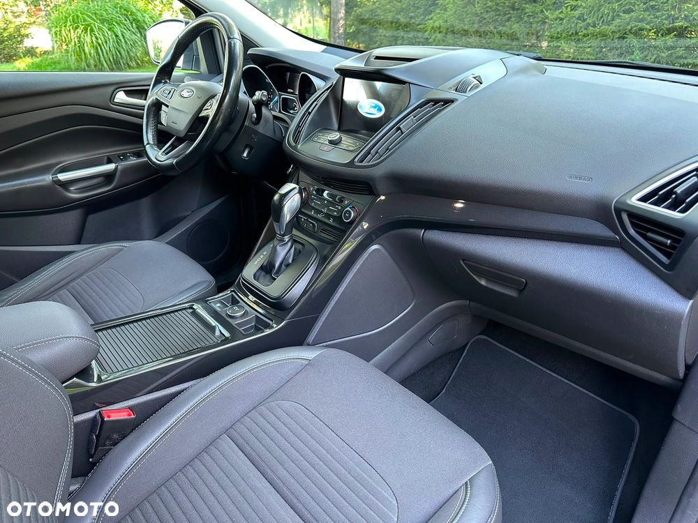 Ford Kuga - 21