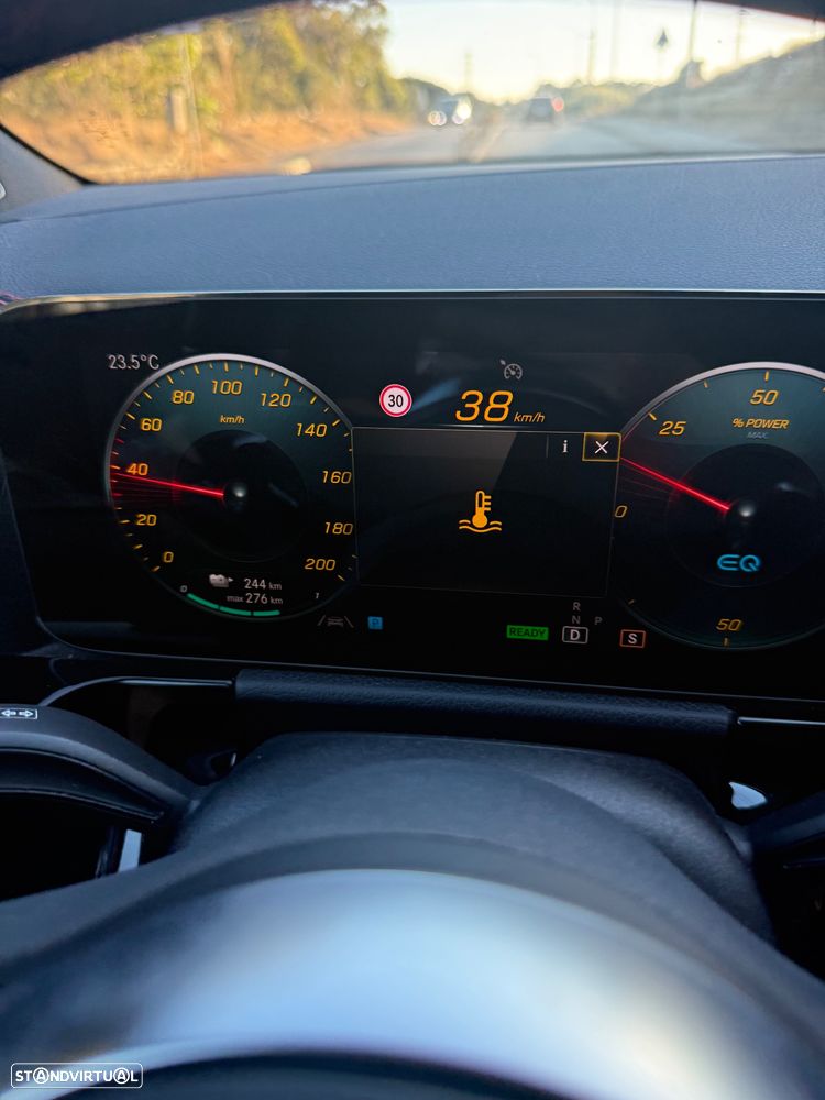 Mercedes-Benz EQA 250+ - 48