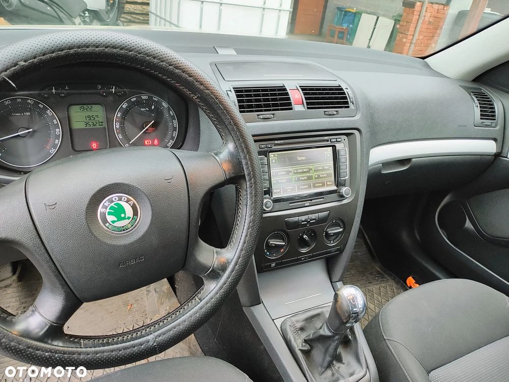 Skoda Octavia - 7