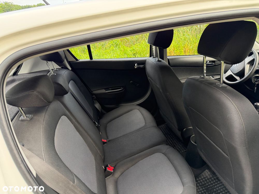 Hyundai i20 - 10