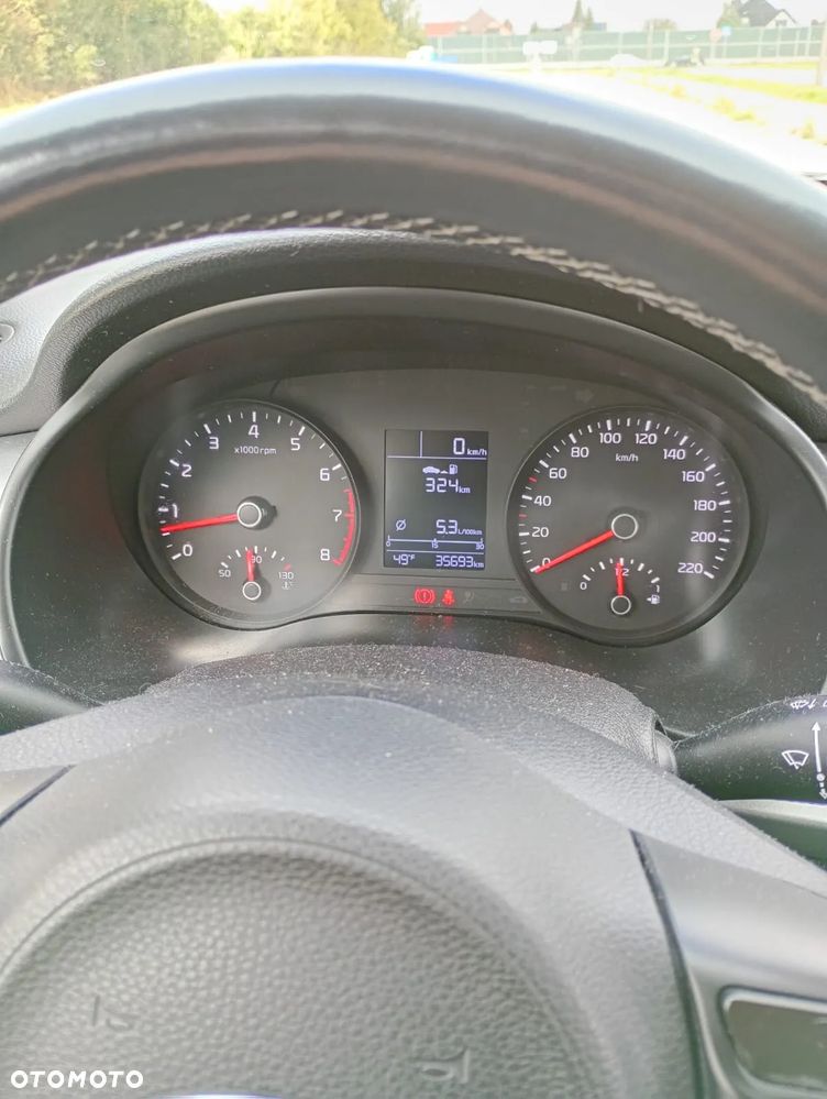Kia Rio 1.2 M - 7