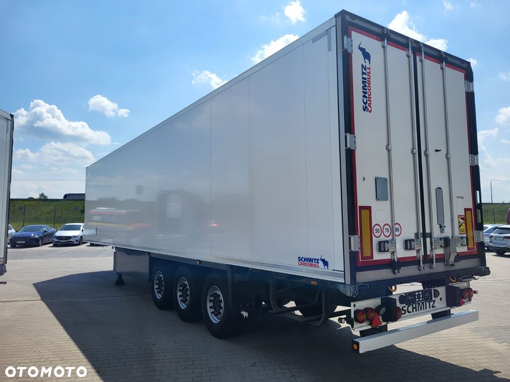 Schmitz Cargobull ThermoKing SLXi300; DOST; Uchwyty promowe, Paleciara - 3