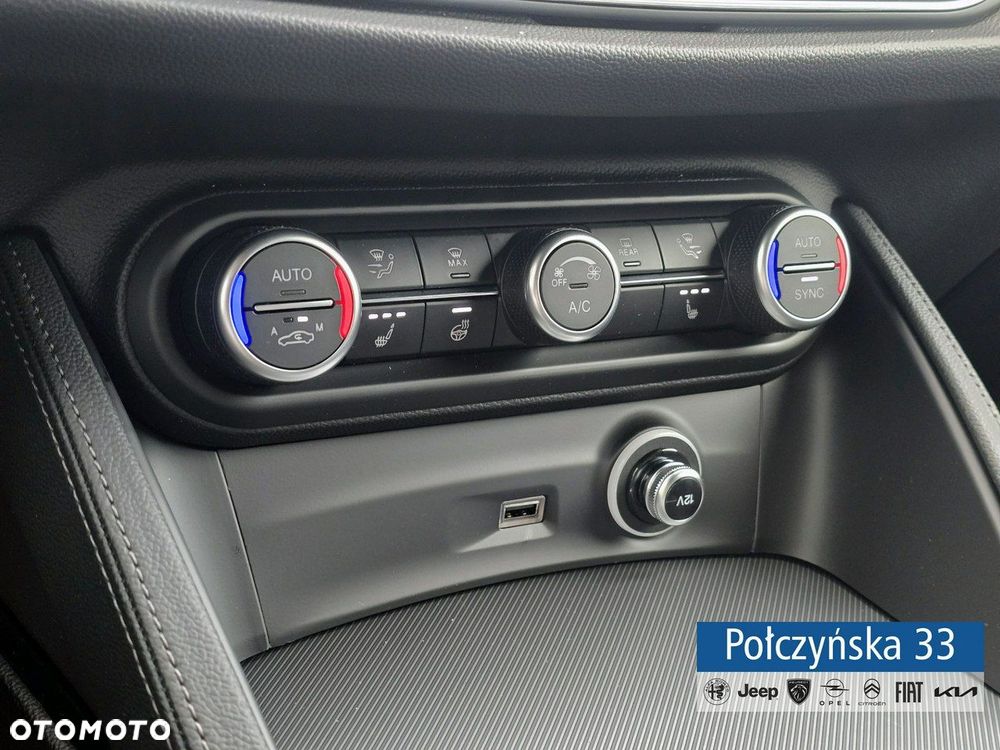 Alfa Romeo Stelvio - 22