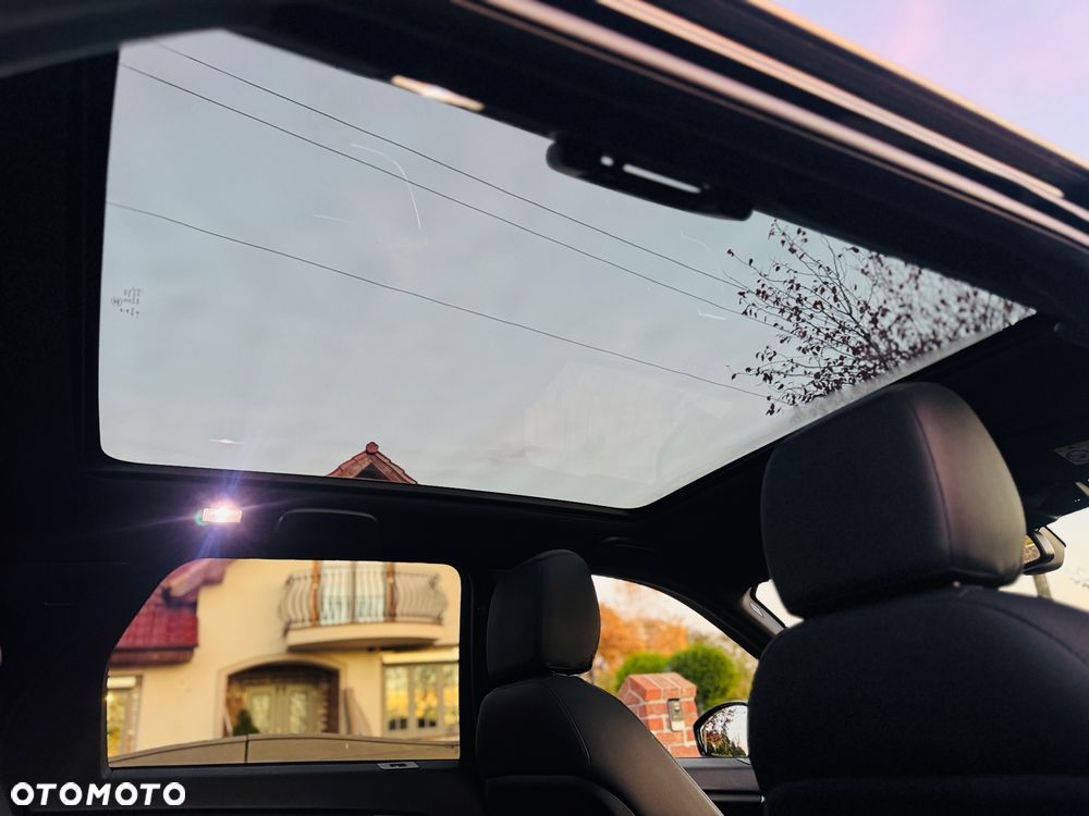 Land Rover Discovery Sport 2.0 D180 HSE - 11