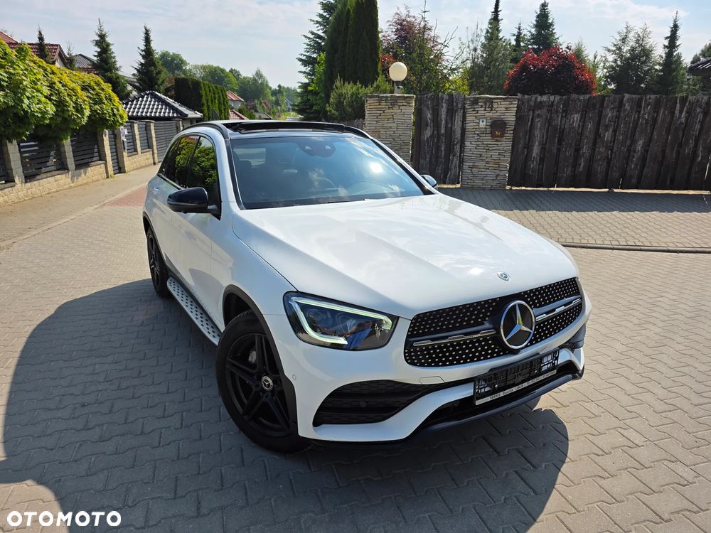 Mercedes-Benz GLC 200 4Matic 9G-TRONIC AMG Line - 38