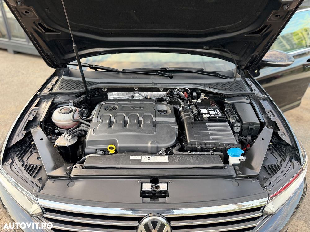 Volkswagen Passat 2.0 TDI (BlueMotion Technology) DSG Highline - 31