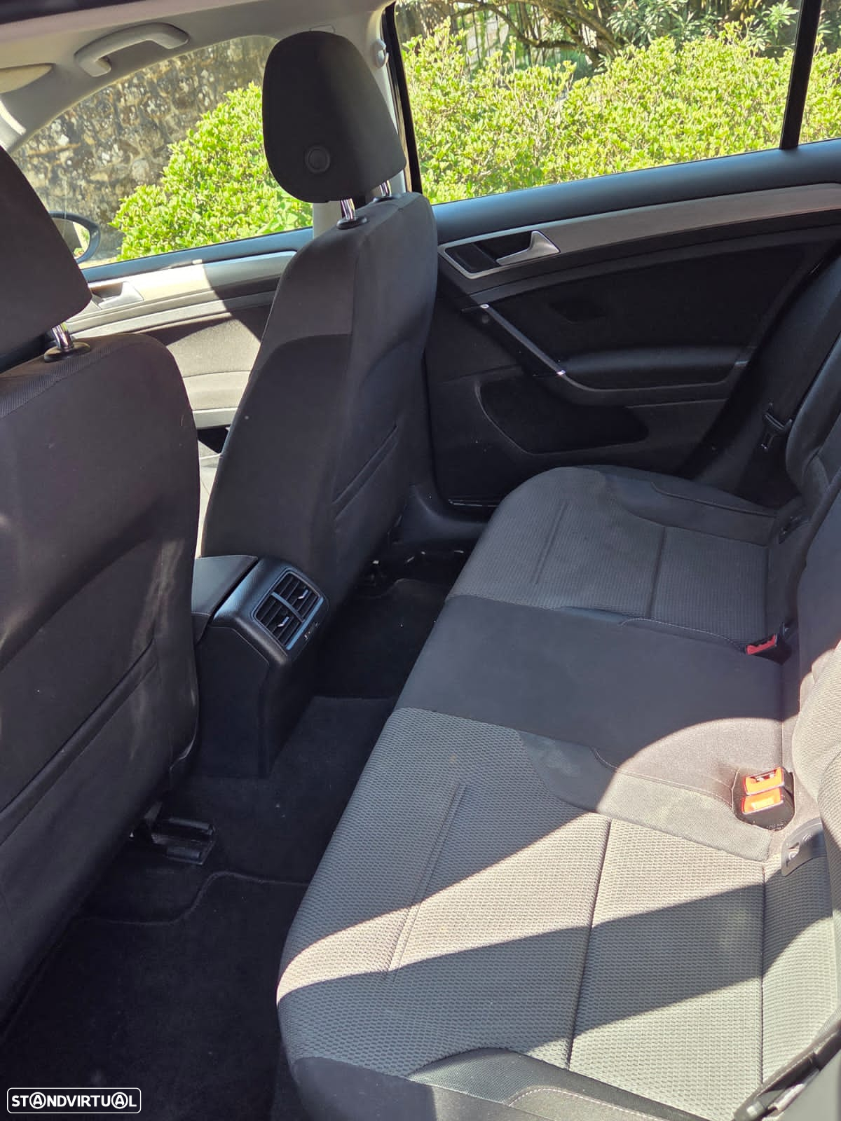 VW Golf 1.6 TDi BlueMotion Confortline - 4