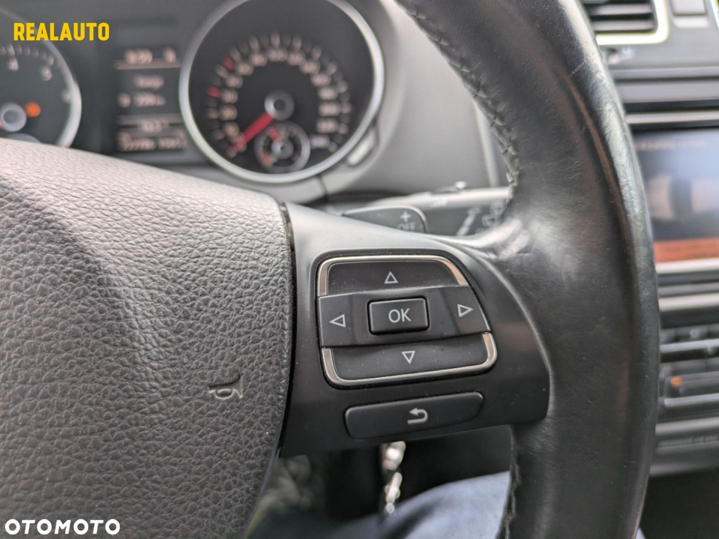 Volkswagen Golf - 15