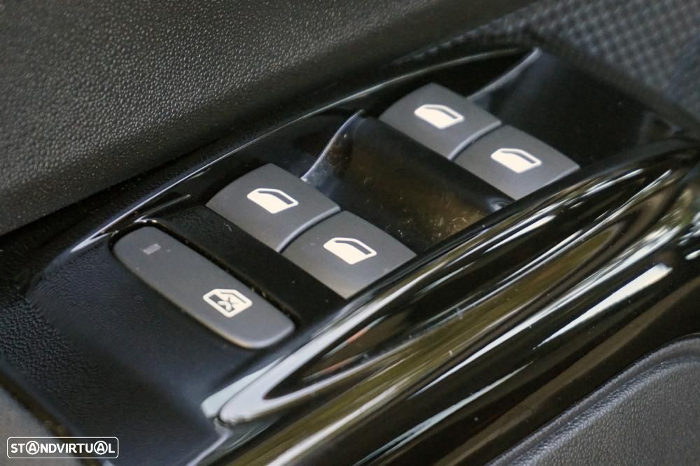 Citroën C3 1.2 PureTech Feel - 8