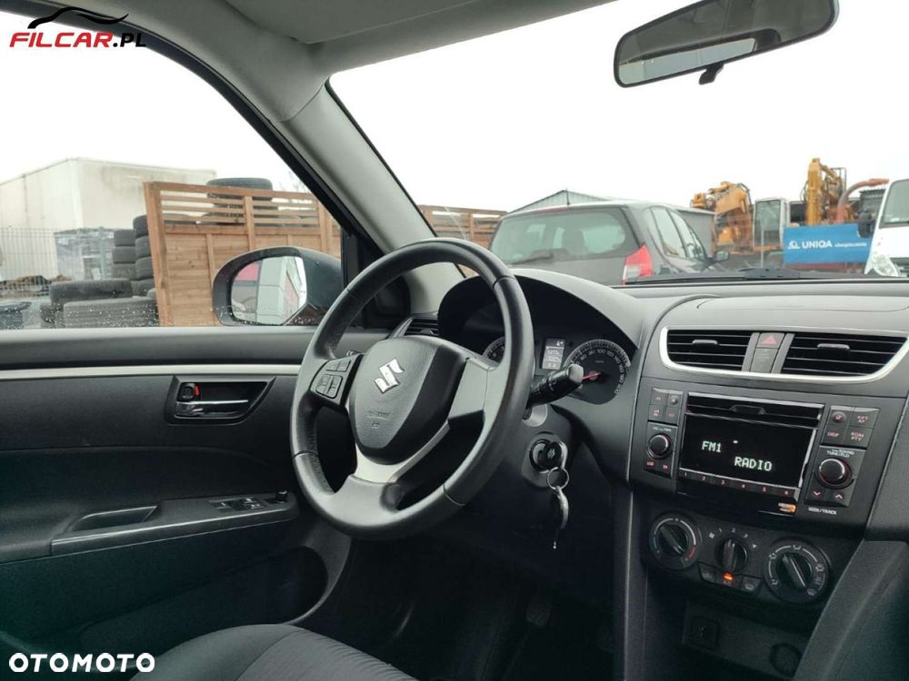 Suzuki Swift - 10