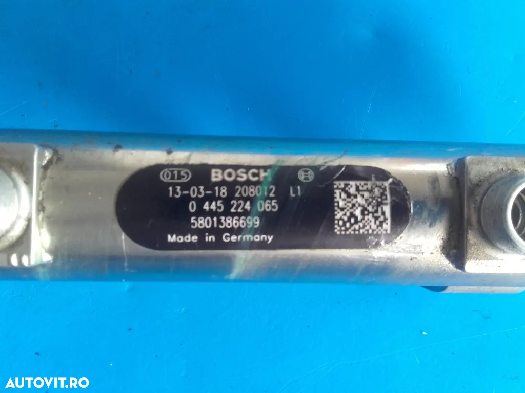 Rampa injectoare IVECO DAILY   2.3 M JET 2009 2010 2011 2012 2013 2014 2015 2016 2017  0445224065 5801386699 - 2