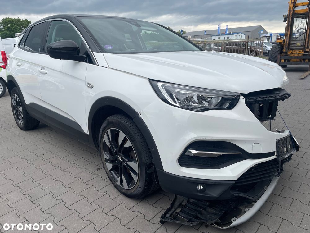 Opel Grandland X 1.2 Start/Stop Business Elegance - 4