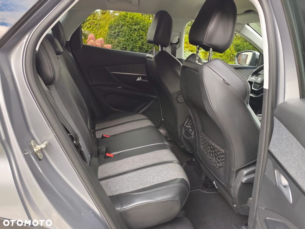 Peugeot 3008 1.6 BlueHDi Allure S&S - 20