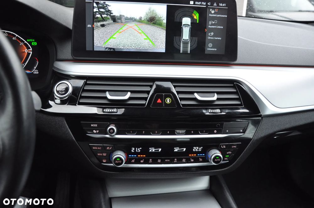 BMW Seria 5 520d xDrive mHEV M Sport sport - 27