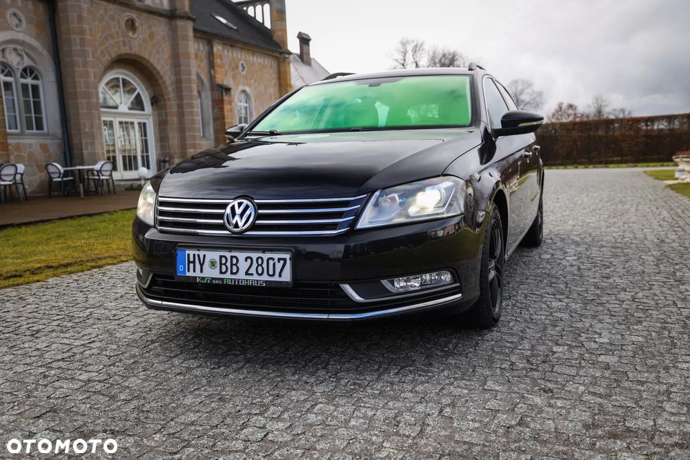 Volkswagen Passat 2.0 TDI 4Motion DSG BlueMotion Tech Highline - 17
