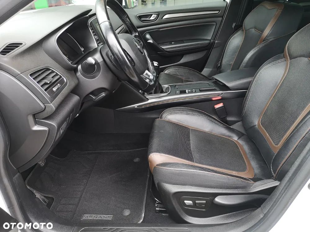 Renault Megane ENERGY TCe 130 INTENS - 32