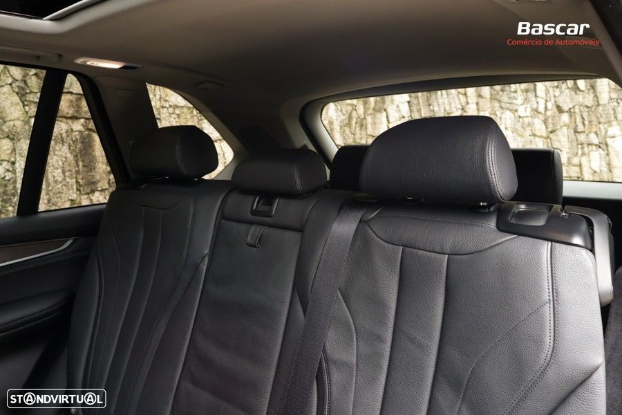 BMW X5 25 d sDrive Comfort 7L - 27