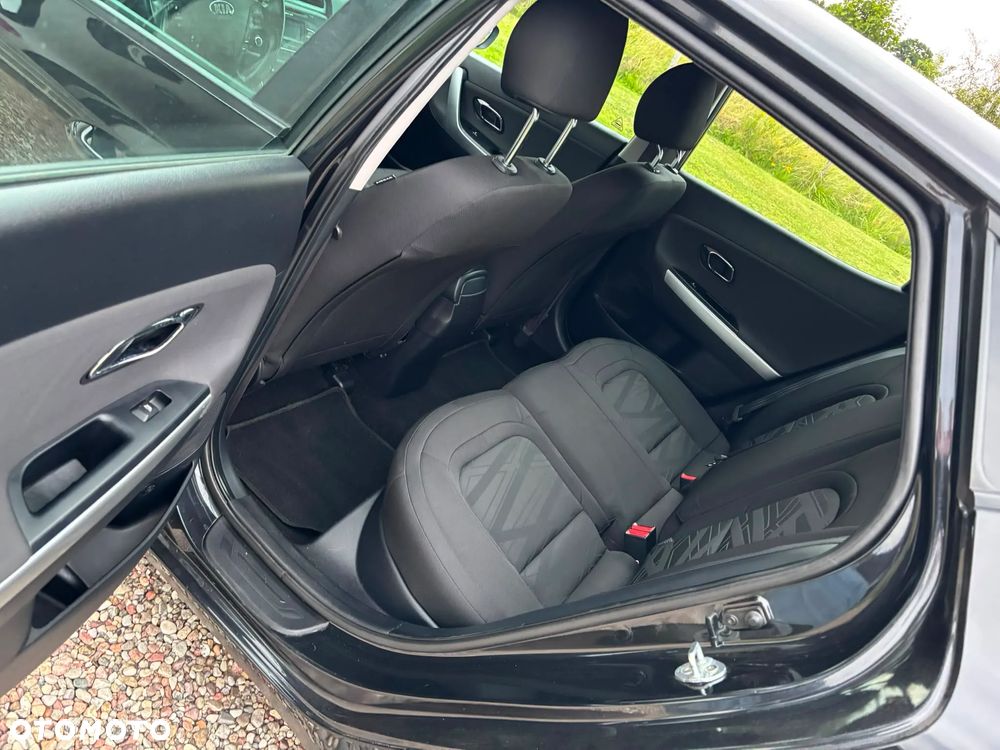 Kia Ceed 1.6 Crdi M Euro2012 - 24