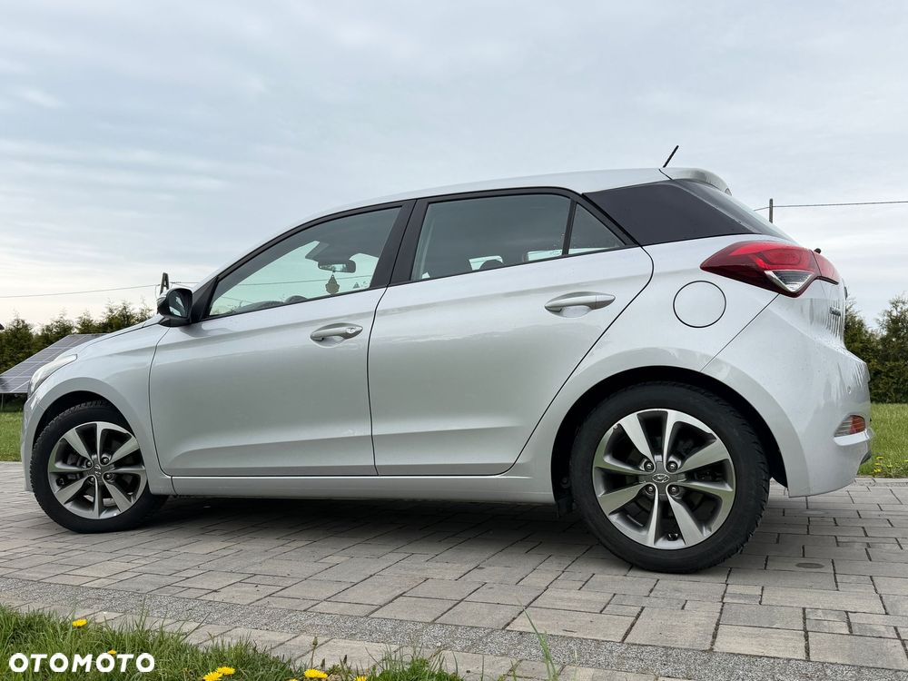 Hyundai i20 1.1 CRDi Style - 12