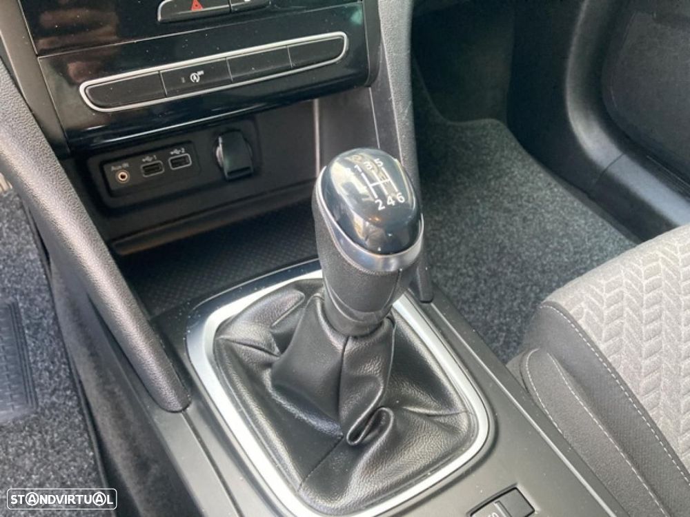 Renault Mégane 1.5 Blue dCi Limited - 28