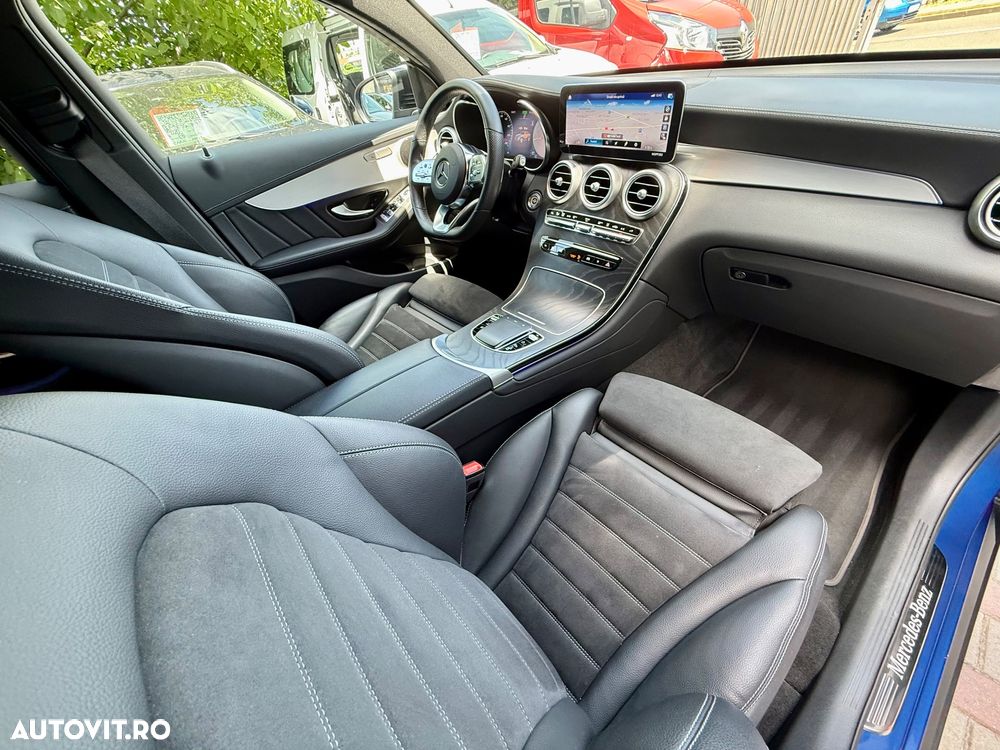 Mercedes-Benz GLC Coupe 300 de 4Matic 9G-TRONIC AMG Line - 13