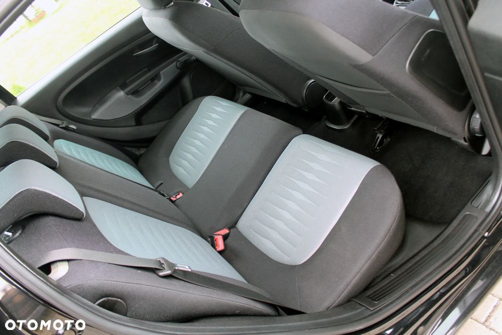 Fiat Punto 1.4 16V Dynamic - 14