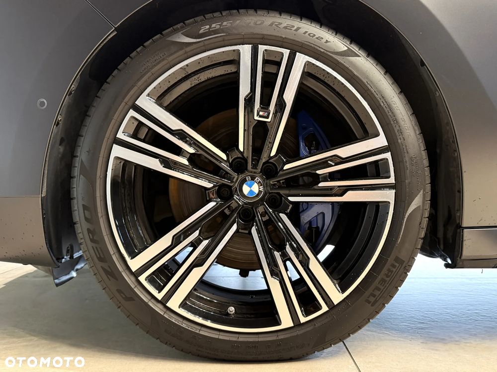 BMW Seria 7 740d xDrive mHEV sport - 9