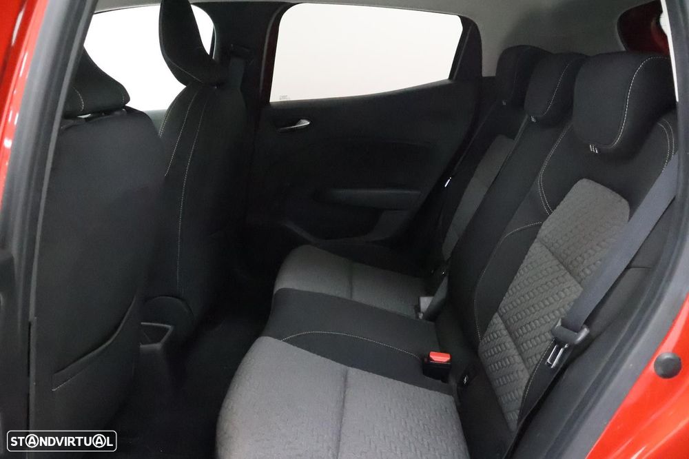 Renault Clio 1.0 TCe Limited CVT - 5