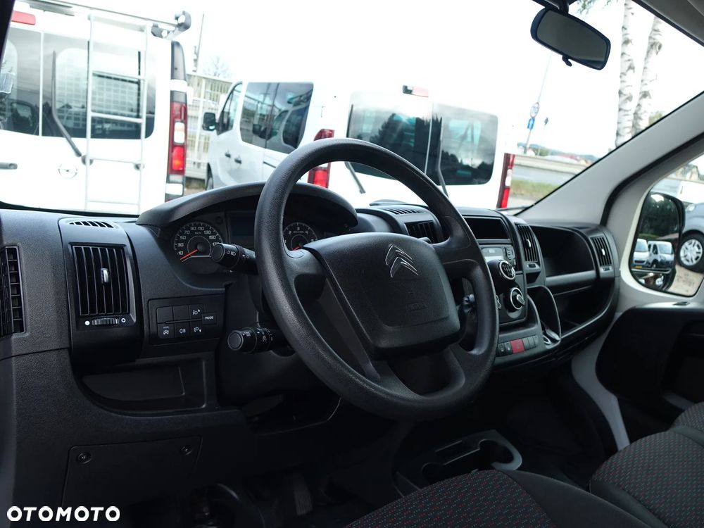 Citroën Jumper 3-osobowy Skrzyniowy Długa Skrzynia 4.2m - 10