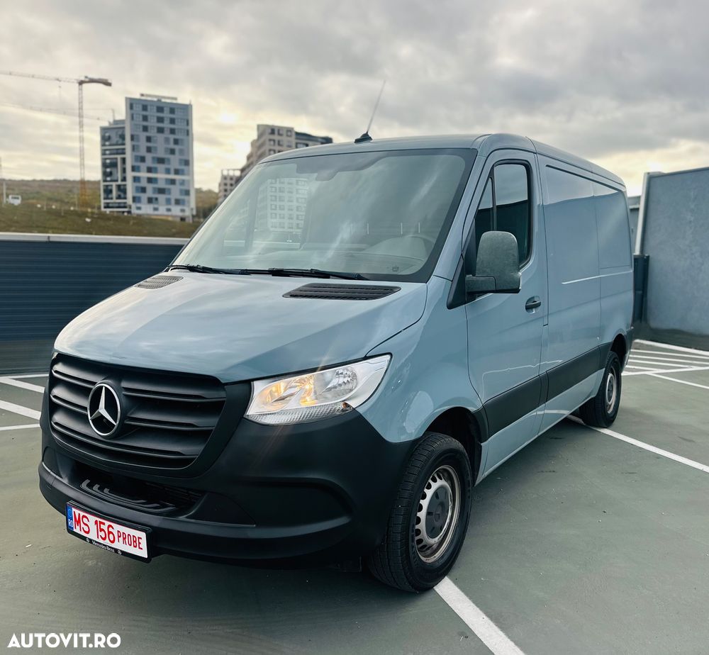Mercedes-Benz Sprinter - 2