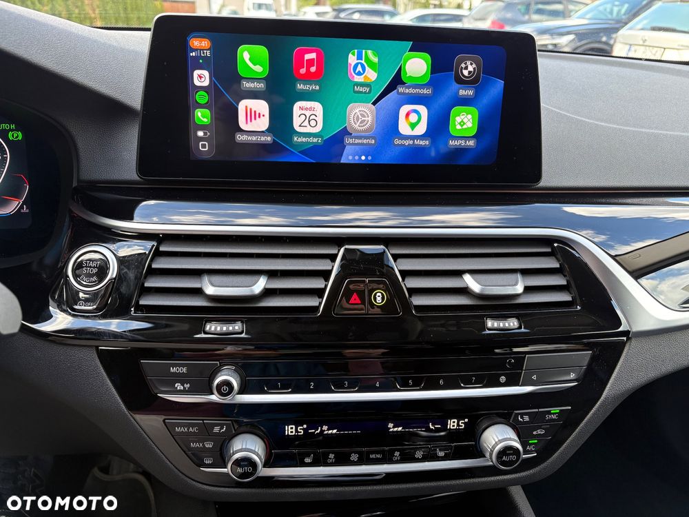 BMW Seria 5 520i Sport Line - 16