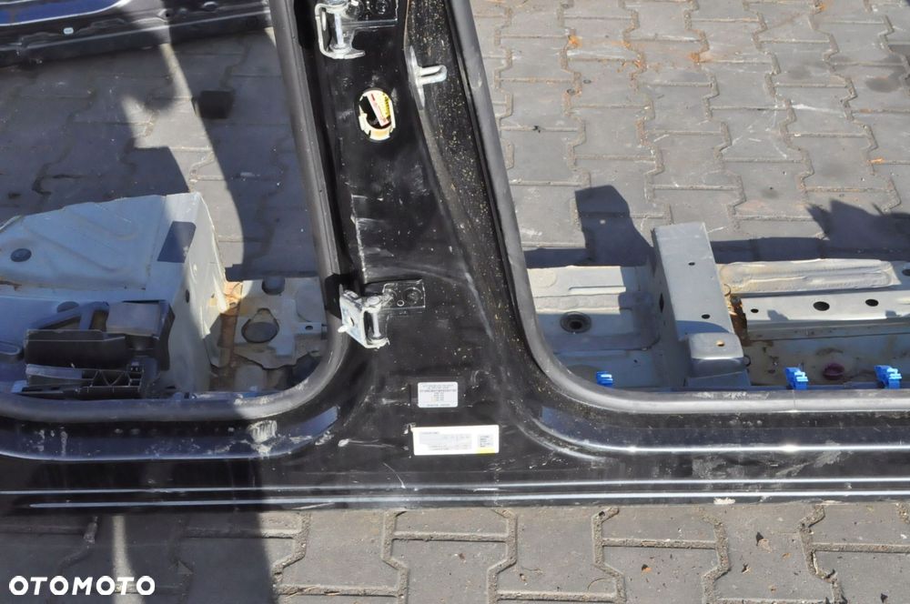 PEUGEOT 3008 II SŁUPEK PRÓG PRAWY - 3