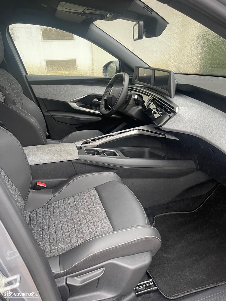 Peugeot 5008 Hybrid 145 e-DSC6 Allure - 25