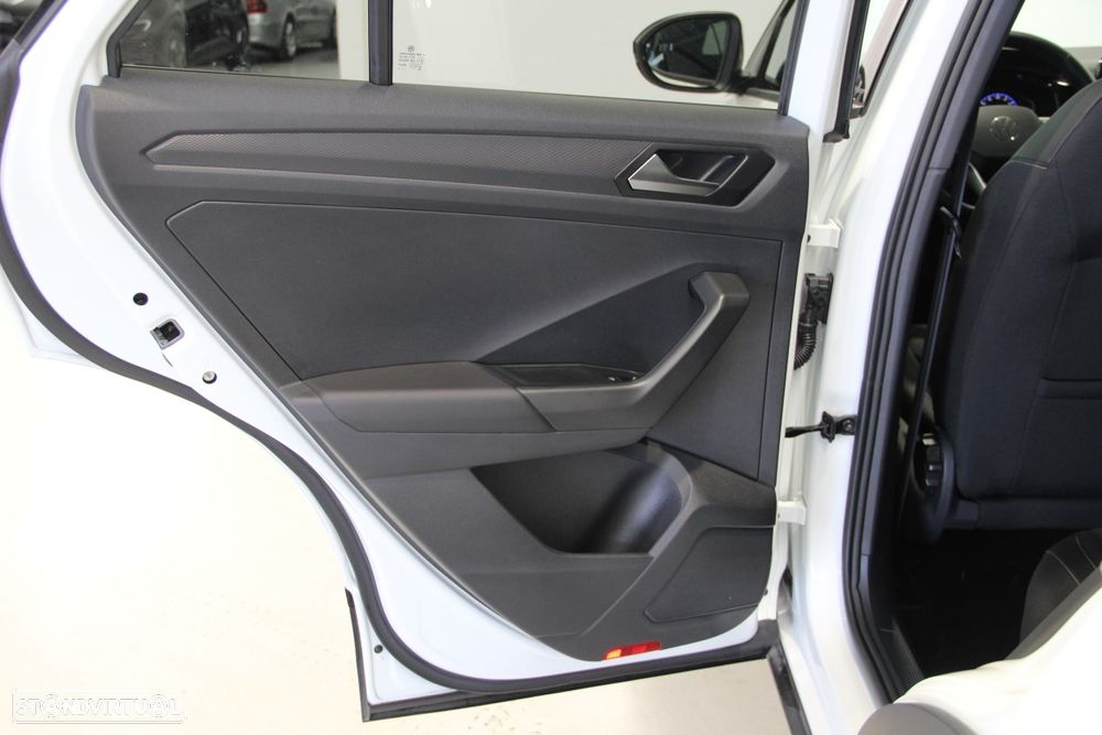 VW T-Roc 1.5 TSI Black Style DSG - 28