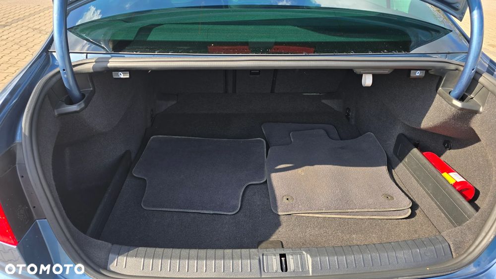 Volkswagen Passat 1.8 TSI BMT Highline DSG - 16