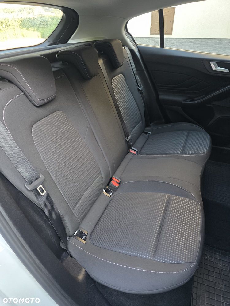 Ford Focus 1.5 EcoBlue Active - 13