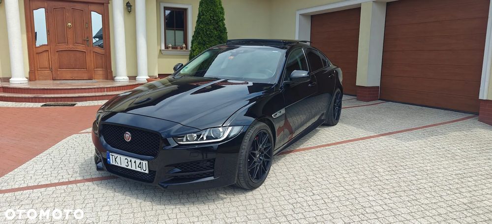 Jaguar XE 2.0 T R-Sport - 1