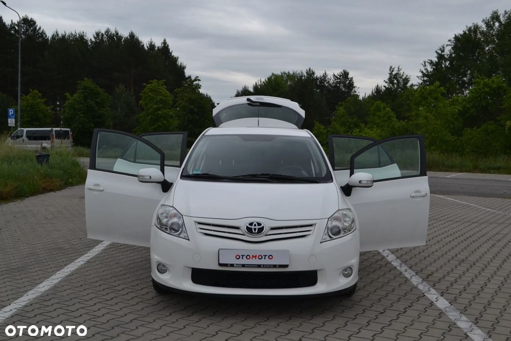 Toyota Auris 1.4 D-4D - 23