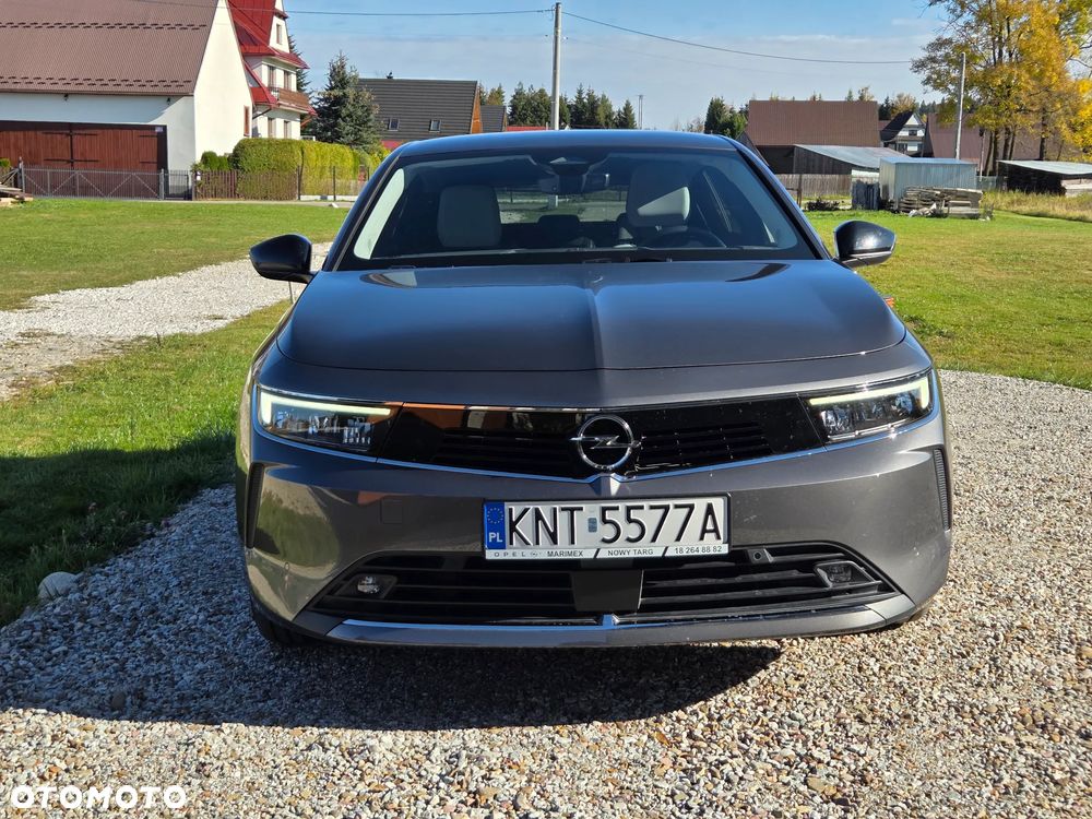 Opel Astra 2023 photo 2