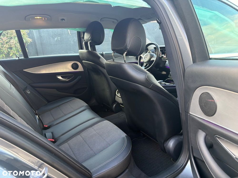 Mercedes-Benz Klasa E 250 9G-TRONIC Avantgarde - 19